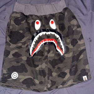 *SEND BEST OFFERS* Bape shorts
